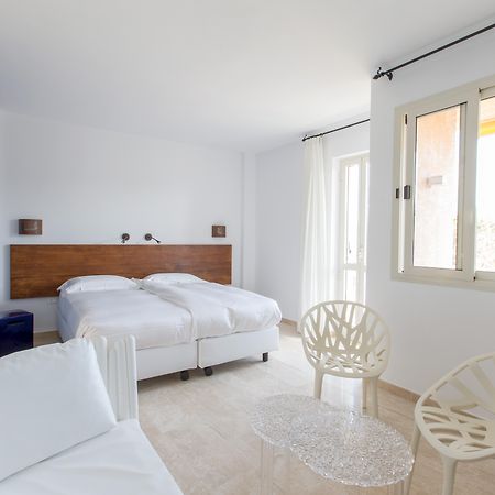 Tirreno Resort 칼라리베로토 외부 사진