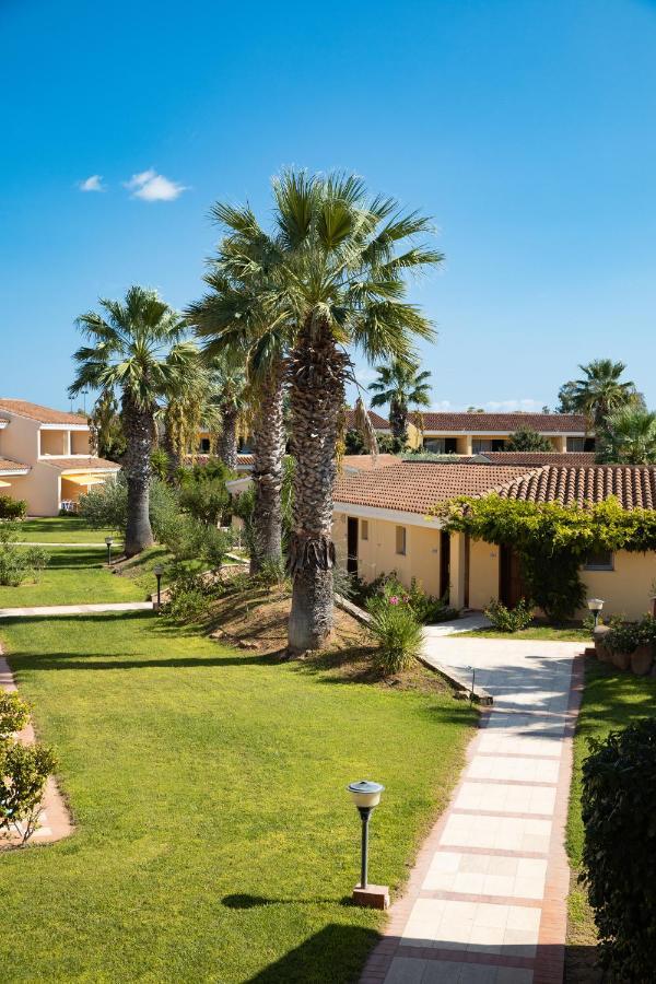Tirreno Resort 칼라리베로토 외부 사진
