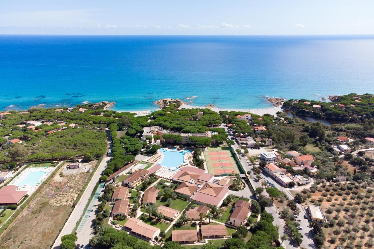 Tirreno Resort 칼라리베로토 외부 사진