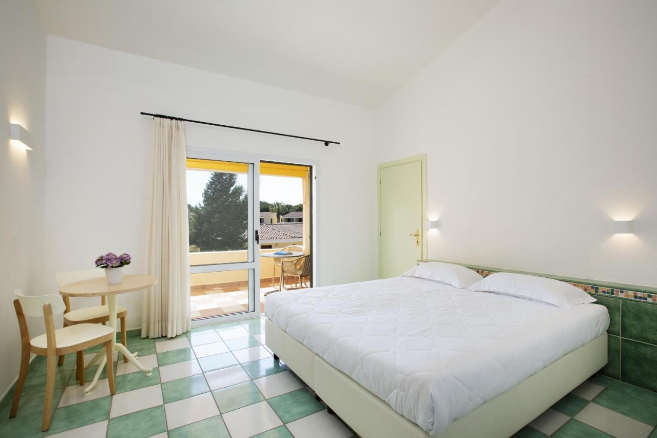 Tirreno Resort 칼라리베로토 외부 사진